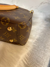 Load image into Gallery viewer, LOUIS VUITTON Pallas BB