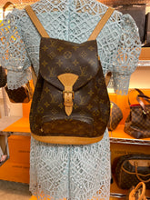 Load image into Gallery viewer, LOUIS VUITTON Monstsouris MM