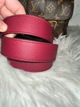 Load image into Gallery viewer, Louis Vuitton Manhattan Burgandy limited edition