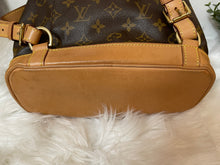 Load image into Gallery viewer, LOUIS VUITTON Monstsouris MM
