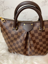 Load image into Gallery viewer, LOUIS VUITTON Damier Canvas Siena PM Bag