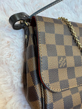 Load image into Gallery viewer, LOUIS VUITTON
Damier Canvas Favorite MM Bag with Long strap removable

