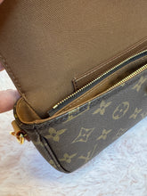 Load image into Gallery viewer, LOUIS VUITTON
Monogram Canvas Ivy Bag
