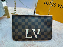 Load image into Gallery viewer, Louis Vuitton Double Zip Chain
