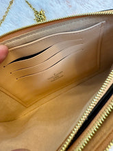 Load image into Gallery viewer, Louis Vuitton Double Zip Chain
