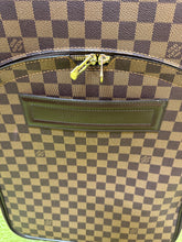 Load image into Gallery viewer, LOUIS VUITTON Damier Ebene Pegase 45
