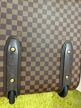 Load image into Gallery viewer, LOUIS VUITTON Damier Ebene Pegase 45

