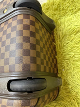 Load image into Gallery viewer, LOUIS VUITTON Damier Ebene Pegase 45
