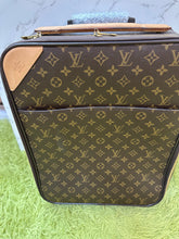Load image into Gallery viewer, LOUIS VUITTON Monogram Pegase 45
