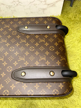 Load image into Gallery viewer, LOUIS VUITTON Monogram Pegase 45
