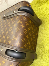 Load image into Gallery viewer, LOUIS VUITTON Monogram Pegase 45
