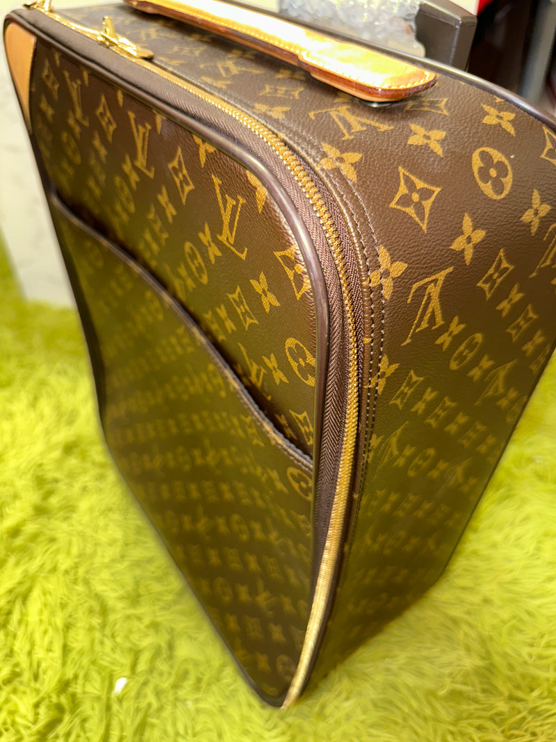 LOUIS VUITTON Monogram Pegase 45
