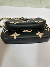 Load image into Gallery viewer, LOUIS VUITTON Multi Pochette Empreinte Bi Color
