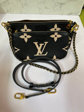 Load image into Gallery viewer, LOUIS VUITTON Multi Pochette Empreinte Bi Color
