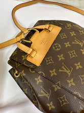 Load image into Gallery viewer, LOUIS VUITTON Monogram Canvas Montsouris MM
