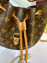 Load image into Gallery viewer, LOUIS VUITTON Monogram Canvas Montsouris MM
