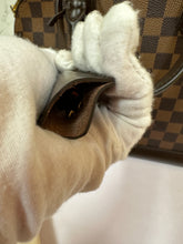 Load image into Gallery viewer, LOUIS VUITTON Damier Ebene Alma PM
