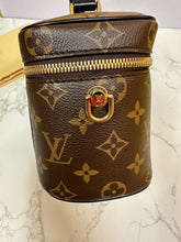 Load image into Gallery viewer, LOUIS VUITTON Vanity Autres Toiles Monogram
