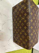 Load image into Gallery viewer, LOUIS VUITTON Monogram Speedy 30

