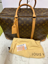 Load image into Gallery viewer, LOUIS VUITTON Monogram Sirius 45
