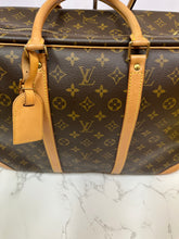 Load image into Gallery viewer, LOUIS VUITTON Monogram Sirius 45
