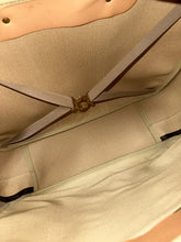 Load image into Gallery viewer, LOUIS VUITTON Monogram Sirius 45
