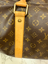 Load image into Gallery viewer, LOUIS VUITTON Monogram Canvas Carryall Bag
