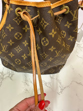 Load image into Gallery viewer, LOUIS VUITTON Monogram Canvas Petit Noe
