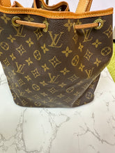 Load image into Gallery viewer, LOUIS VUITTON Monogram Canvas Petit Noe
