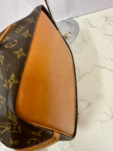 Load image into Gallery viewer, LOUIS VUITTON Monogram Canvas Petit Noe
