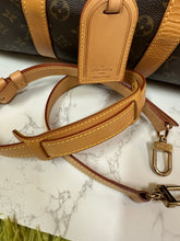 Load image into Gallery viewer, LOUIS VUITTON Monogram Keepall Bandouliere 55
