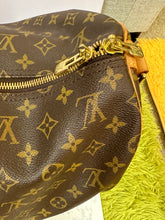Load image into Gallery viewer, LOUIS VUITTON Monogram Keepall Bandouliere 55
