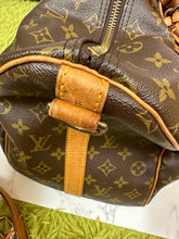 Load image into Gallery viewer, LOUIS VUITTON  Keepall 45 Bandouliere
