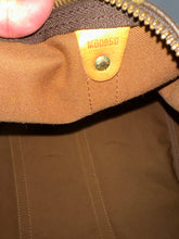 Load image into Gallery viewer, LOUIS VUITTON Monogram Keepall 50
