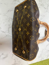 Load image into Gallery viewer, LOUIS VUITTON Monogram Tivoli PM
