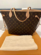 Load image into Gallery viewer, LOUIS VUITTON Neverfull MM
