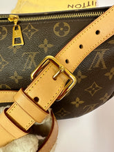 Load image into Gallery viewer, LOUIS VUITTON Monogram Canvas Bumbag
