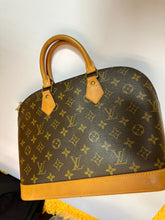 Load image into Gallery viewer, LOUIS VUITTON Monogram Alma PM
