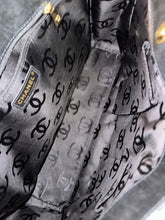 Load image into Gallery viewer, CHANEL Shopping Tote Bag - Black
