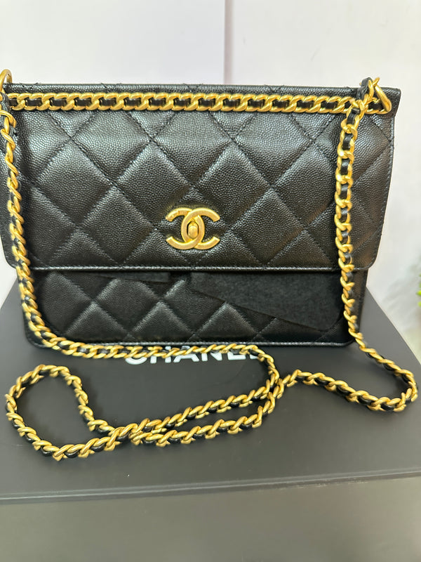 CHANEL Caviar Quilted Wallet on Chain Flapbag Black