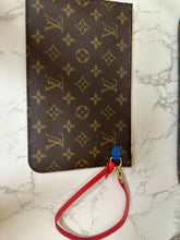 Load image into Gallery viewer, LOUIS VUITTON Monogram Canvas Totem Neverfull MM
