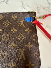 Load image into Gallery viewer, LOUIS VUITTON Monogram Canvas Totem Neverfull MM
