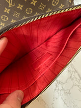 Load image into Gallery viewer, LOUIS VUITTON Monogram Canvas Totem Neverfull MM
