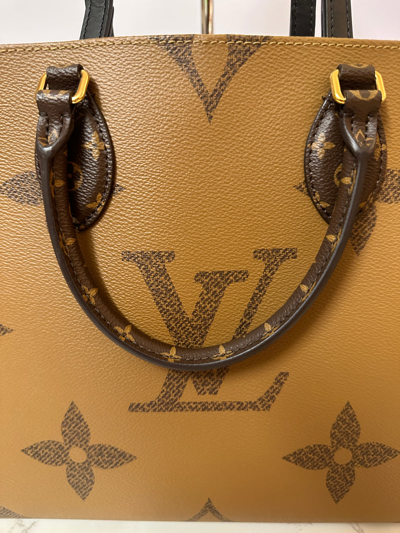 LOUIS VUITTON Monogram Reverse On-The-Go MM