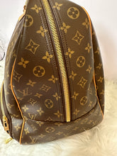 Load image into Gallery viewer, LOUIS VUITTON Monogram Evasion
