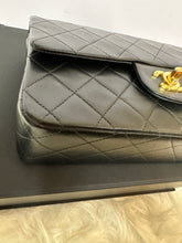 Load image into Gallery viewer, CHANEL Matelasse Flap Chain Shoulder Bag
