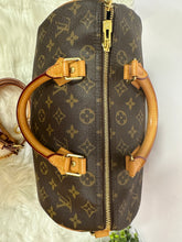 Load image into Gallery viewer, LOUIS VUITTON Speedy 30 Monogram
