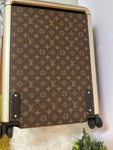 Load image into Gallery viewer, LOUIS VUITTON Monogram Horizon 55
