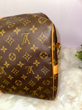 Load image into Gallery viewer, LOUIS VUITTON Monogram Keepall 50 Bandoulière
