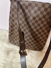 Load image into Gallery viewer, LOUIS VUITTON Damier Ebene Musette Salsa
